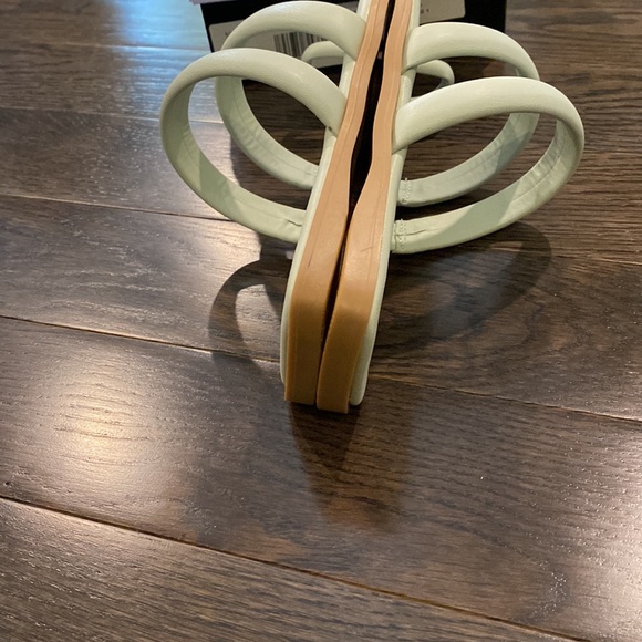 NIB Dolce Vita Nylo Square-Toe Slip-on Sandal - Picture 9 of 10